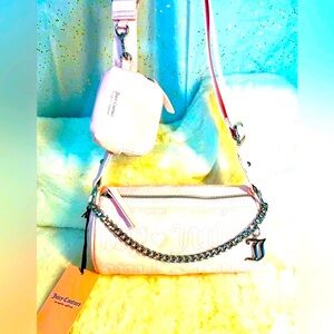 Quilted puffy Juicy Couture Bag 🎀 with mini zipper bag 👛NWT